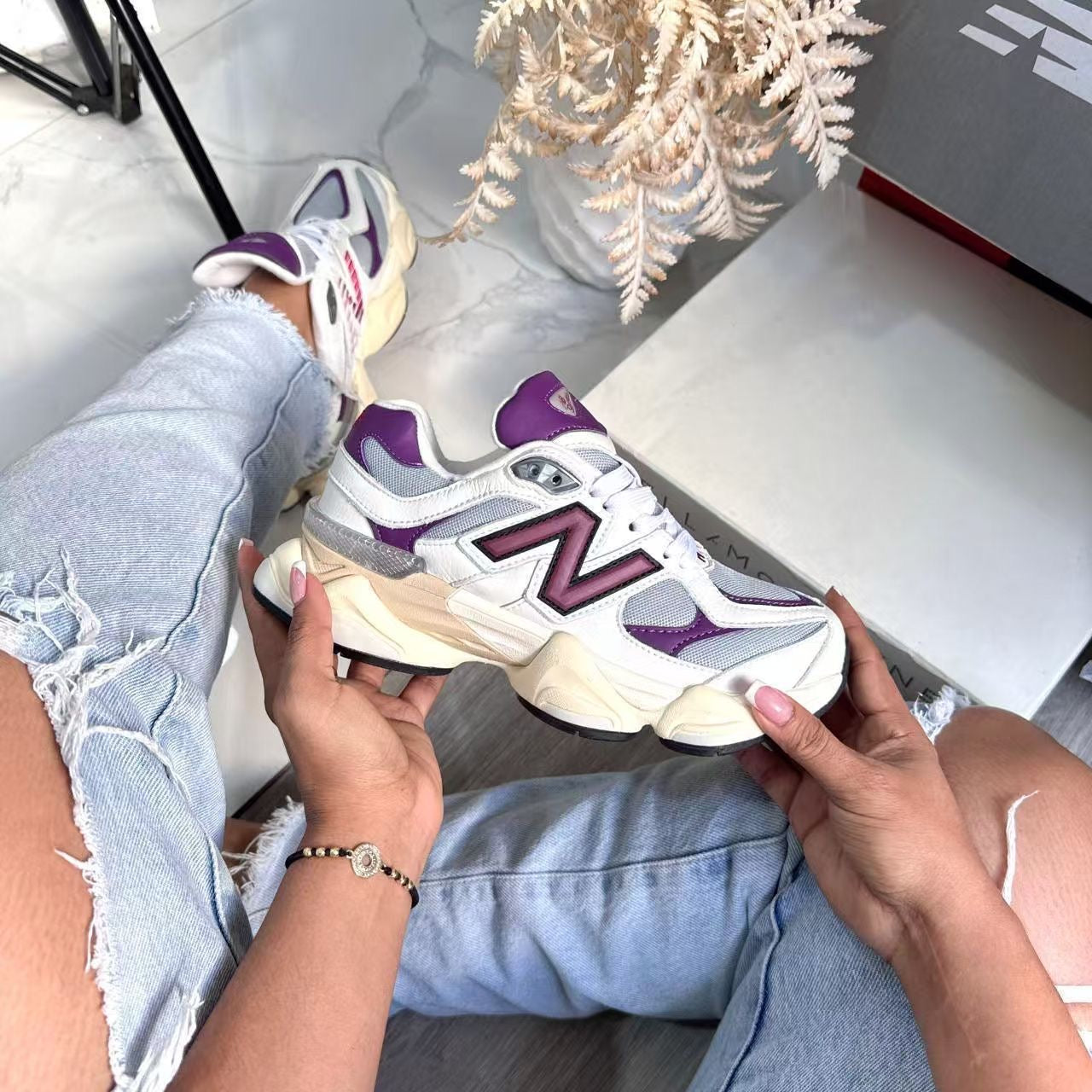 NEW BALANCE 9060 BLANCO PÚRPURA