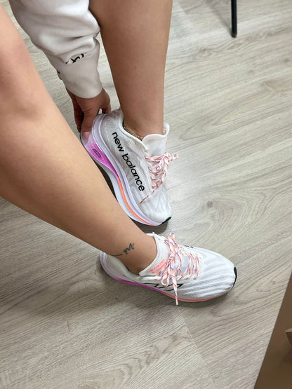 New balance fuelcell blanco y rosa