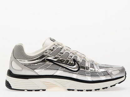 NIKE P6000 PLATEADA