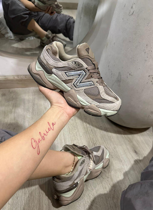NEW BALANCE 9060 CAFÉ