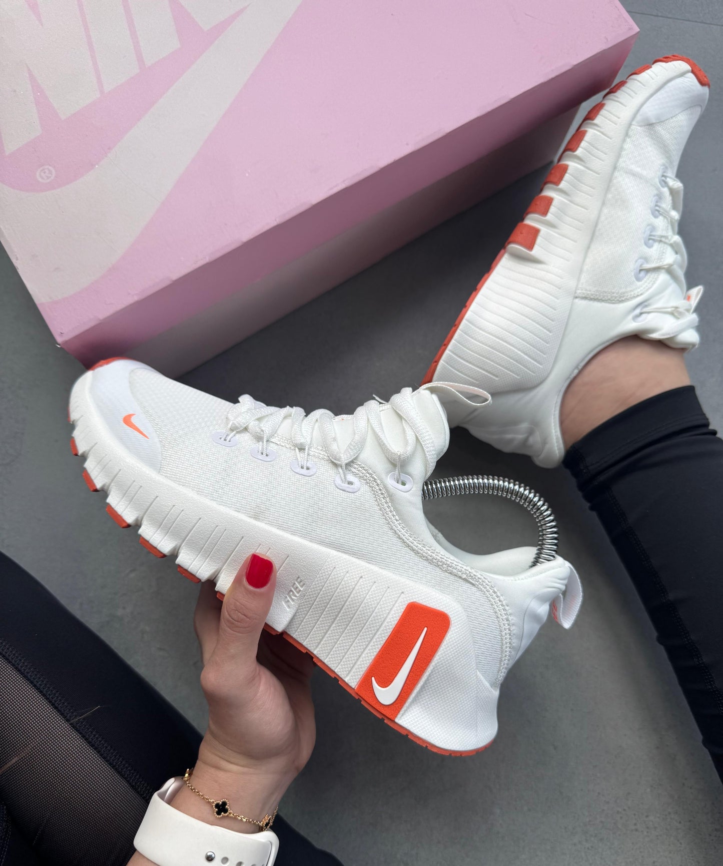 NIKE METCON BLANCO/NARANJA