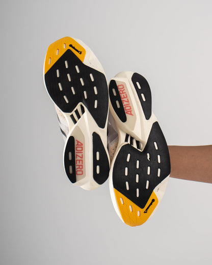 ADIZERO ADIOS PRO 3 BEIGE L NEGRA