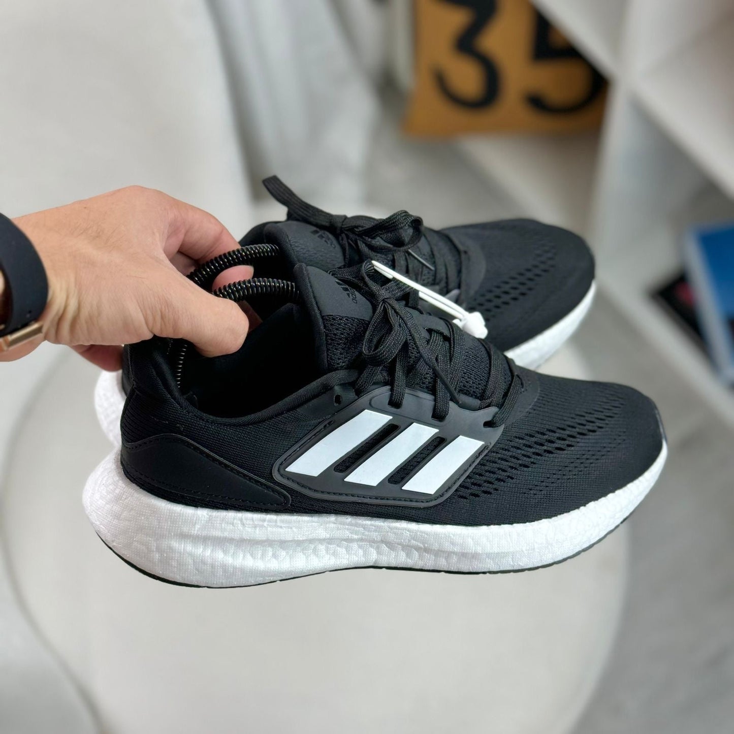 ADIDAS EQ21 NEGRO BLANCO