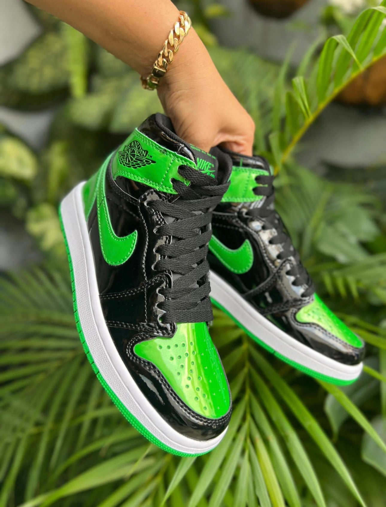 JORDAN RETRO 1 VERDE NEGRO