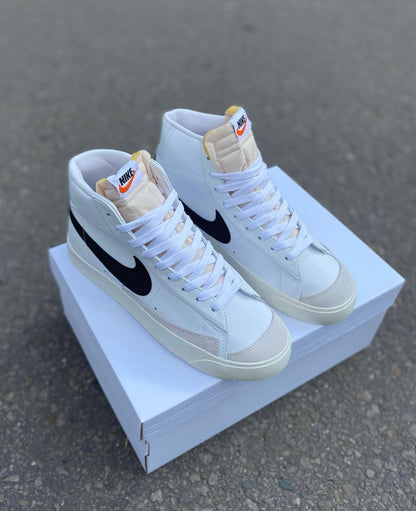 NIKE BLAZER MID