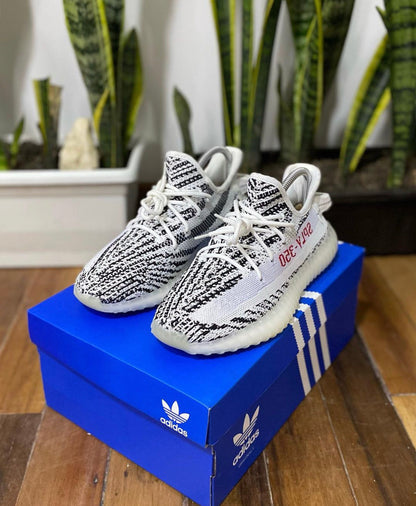 ADIDAS YEEZY 350 ZEBRA